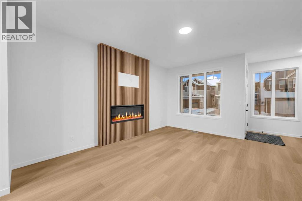 94 Royston Park Nw, Calgary, Alberta  T3L 0M4 - Photo 12 - A2274456