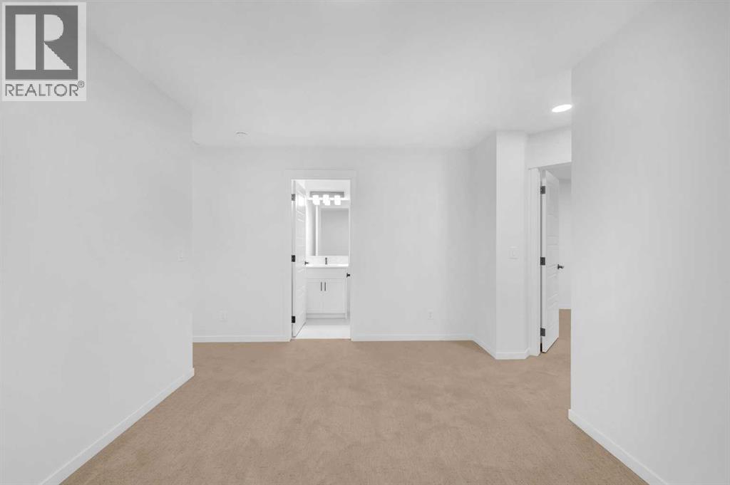 94 Royston Park Nw, Calgary, Alberta  T3L 0M4 - Photo 40 - A2274456