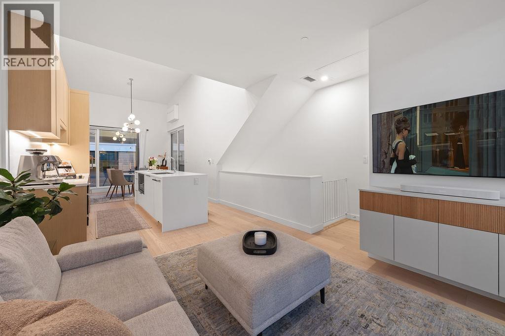 223 650 E 2nd Street, North Vancouver, British Columbia  V7L 1E3 - Photo 18 - R3084329