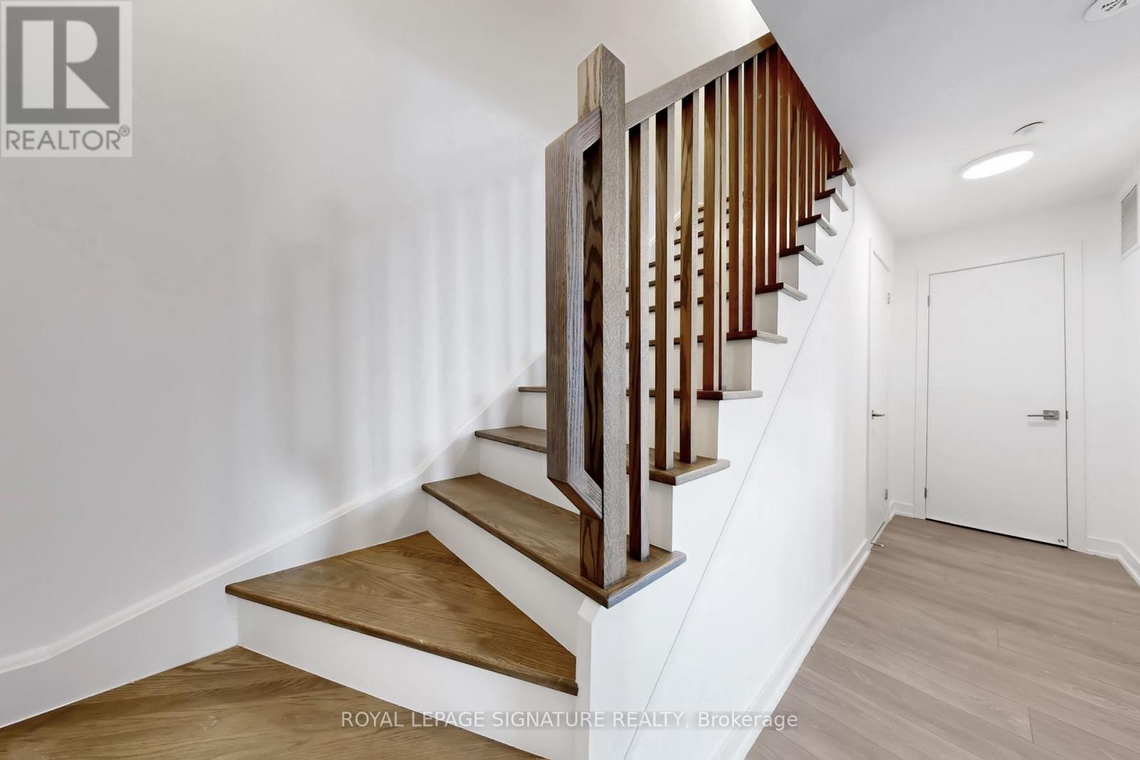 1 - 1455 O'connor Drive, Toronto, Ontario  M4B 2V5 - Photo 11 - E12783412