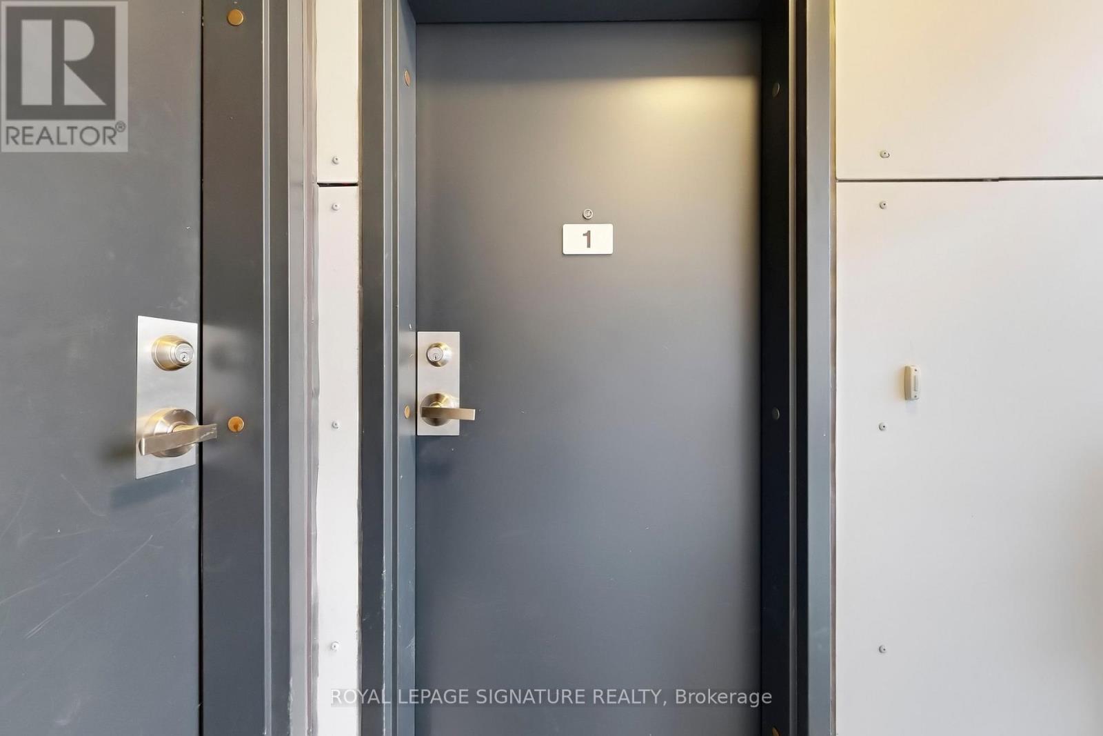 1 - 1455 O'connor Drive, Toronto, Ontario  M4B 2V5 - Photo 26 - E12783412