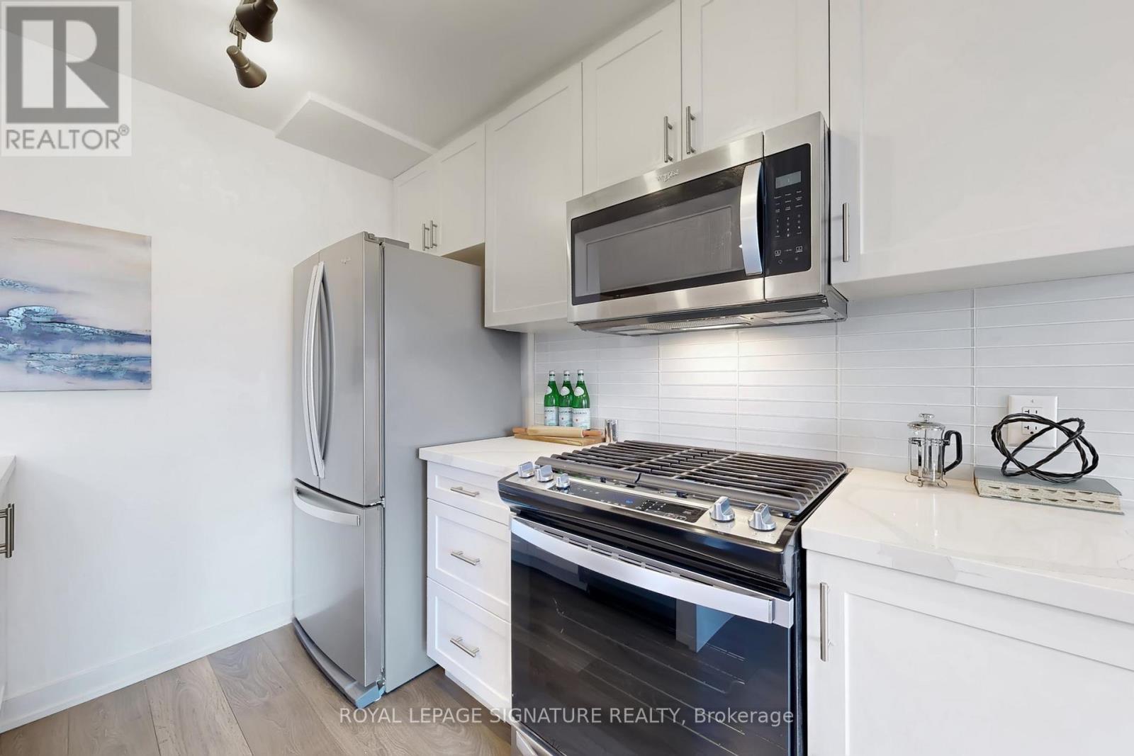 1 - 1455 O'connor Drive, Toronto, Ontario  M4B 2V5 - Photo 8 - E12783412