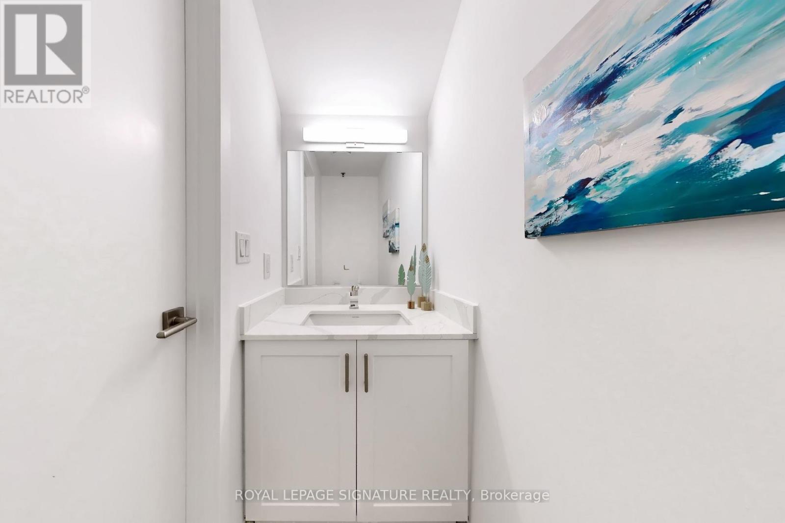 1 - 1455 O'connor Drive, Toronto, Ontario  M4B 2V5 - Photo 9 - E12783412