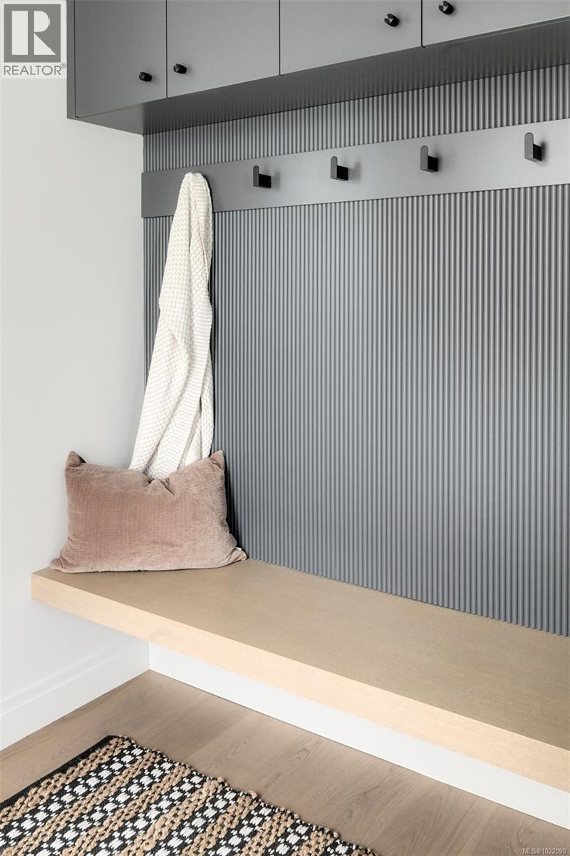 3 5032 Wesley Rd, Saanich, British Columbia  V8Y 1Z4 - Photo 4 - 1022090