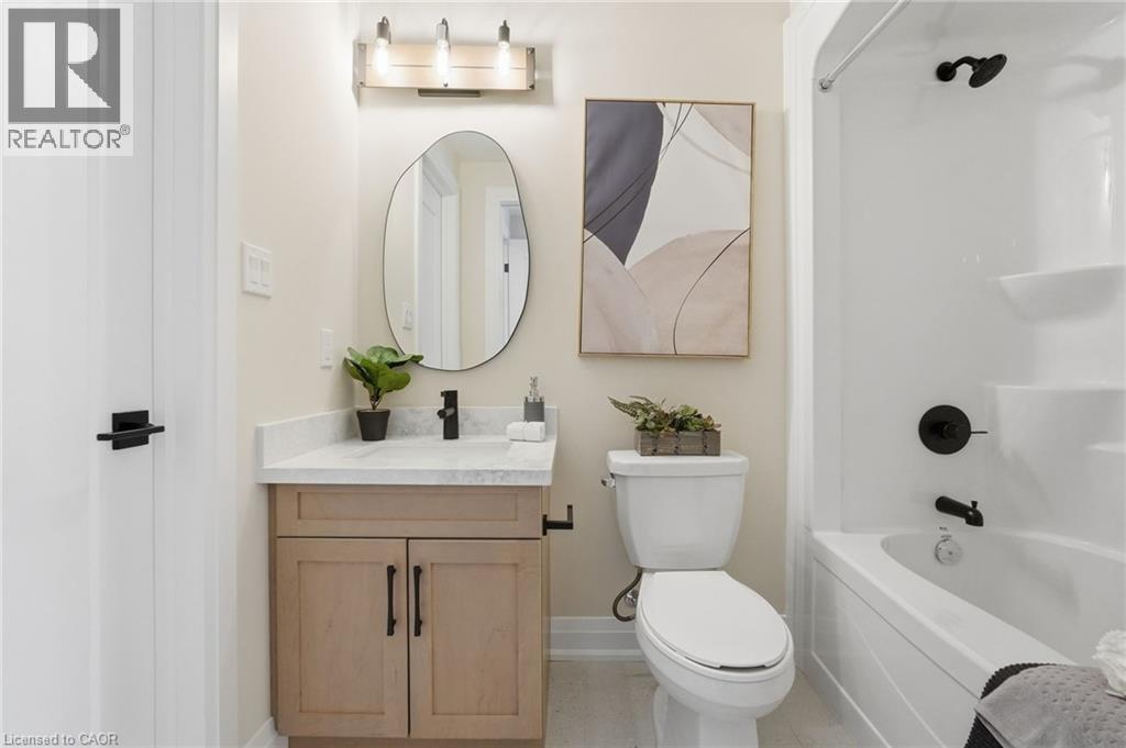 7 Bartlett Avenue, Grimsby, Ontario  L3M 5N7 - Photo 27 - 40807939