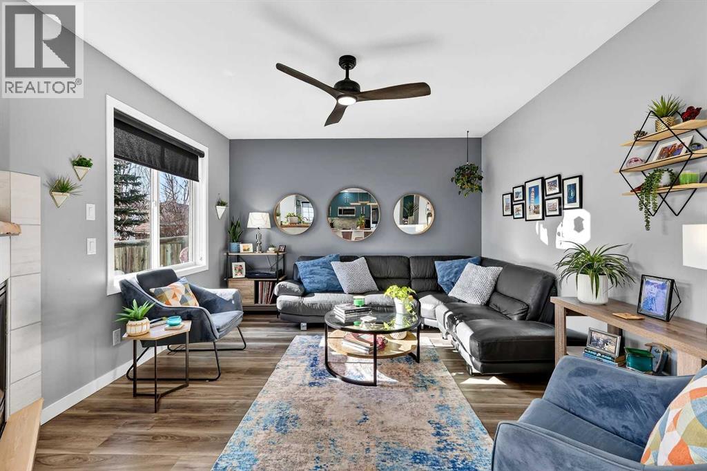 61 Somerset Crescent Sw, Calgary, Alberta  T2Y 3V8 - Photo 15 - A2287399