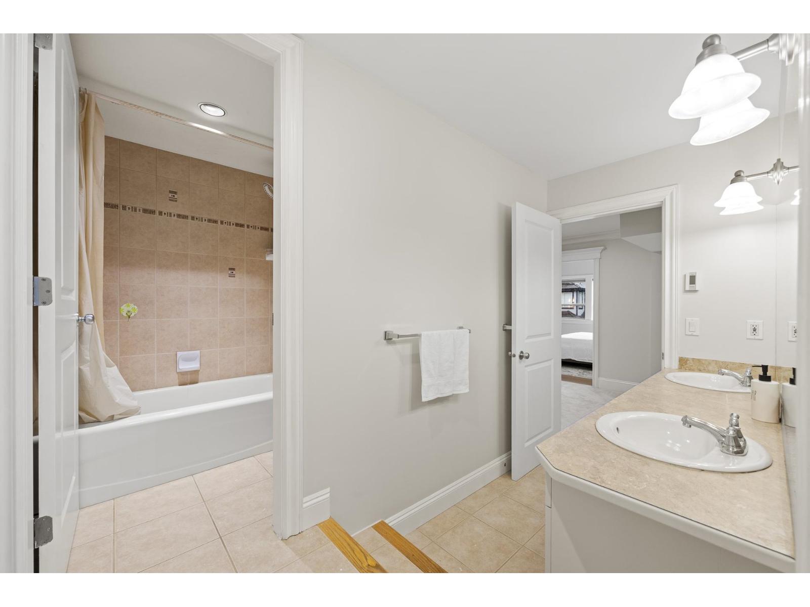 15963 Devonshire Drive, Surrey, British Columbia  V3Z 0M2 - Photo 24 - R3086041