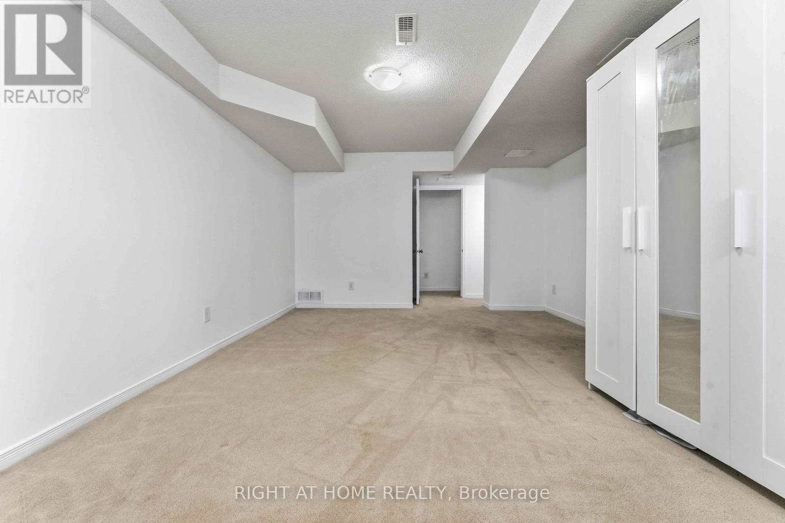 994 Klondike Road, Ottawa, Ontario  K2K 0C3 - Photo 29 - X12825172