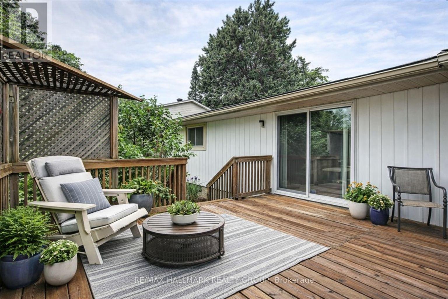 2036 Kings Grove Crescent, Ottawa, Ontario  K1J 6G1 - Photo 28 - X12822552