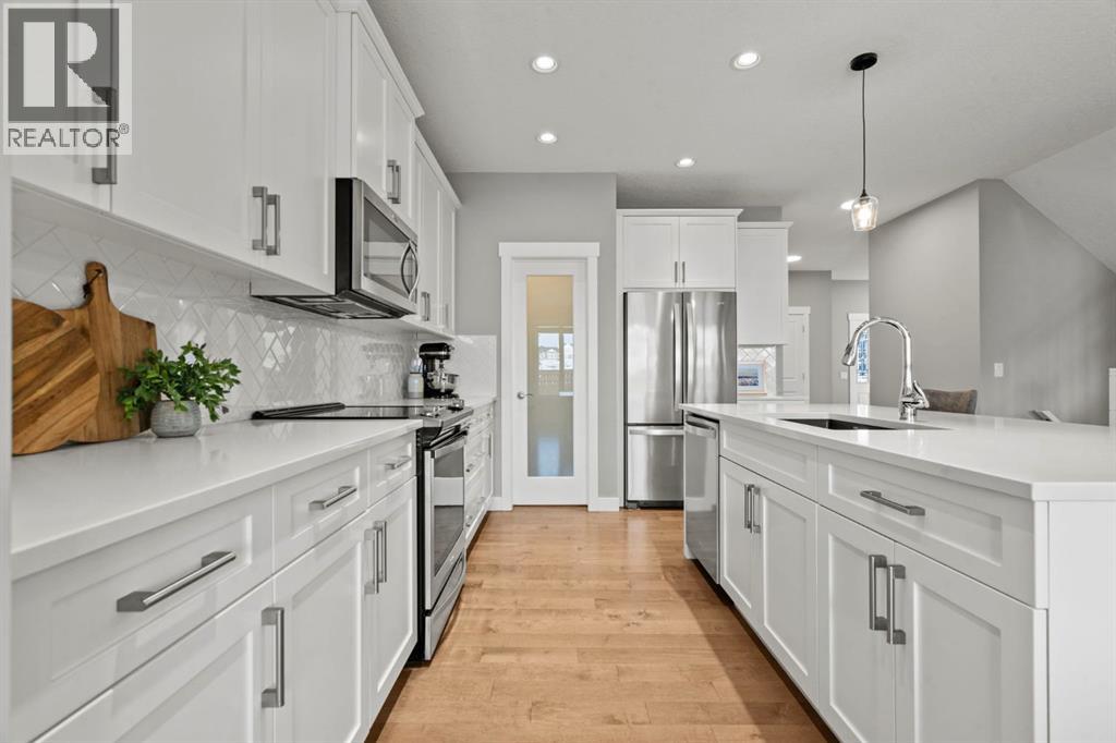 85 Mount Rae Heights, Okotoks, Alberta  T1S 0P1 - Photo 10 - A2281552