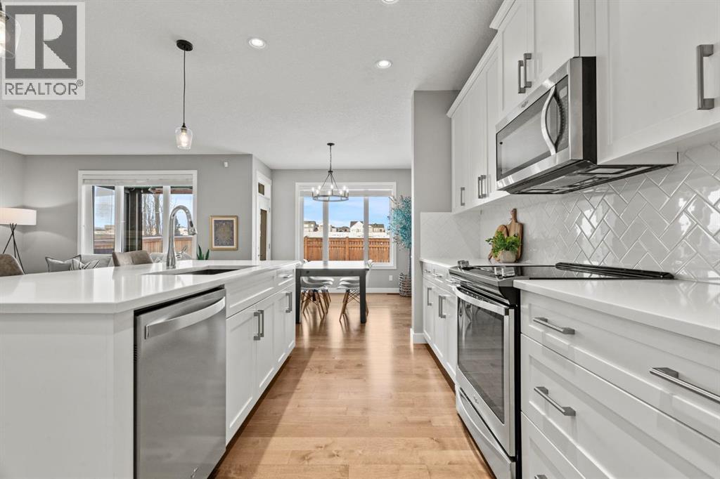 85 Mount Rae Heights, Okotoks, Alberta  T1S 0P1 - Photo 9 - A2281552