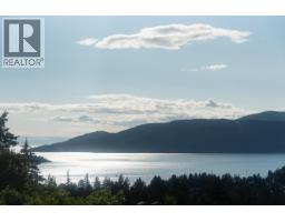 5267 ASPEN DRIVE, West Vancouver, British Columbia