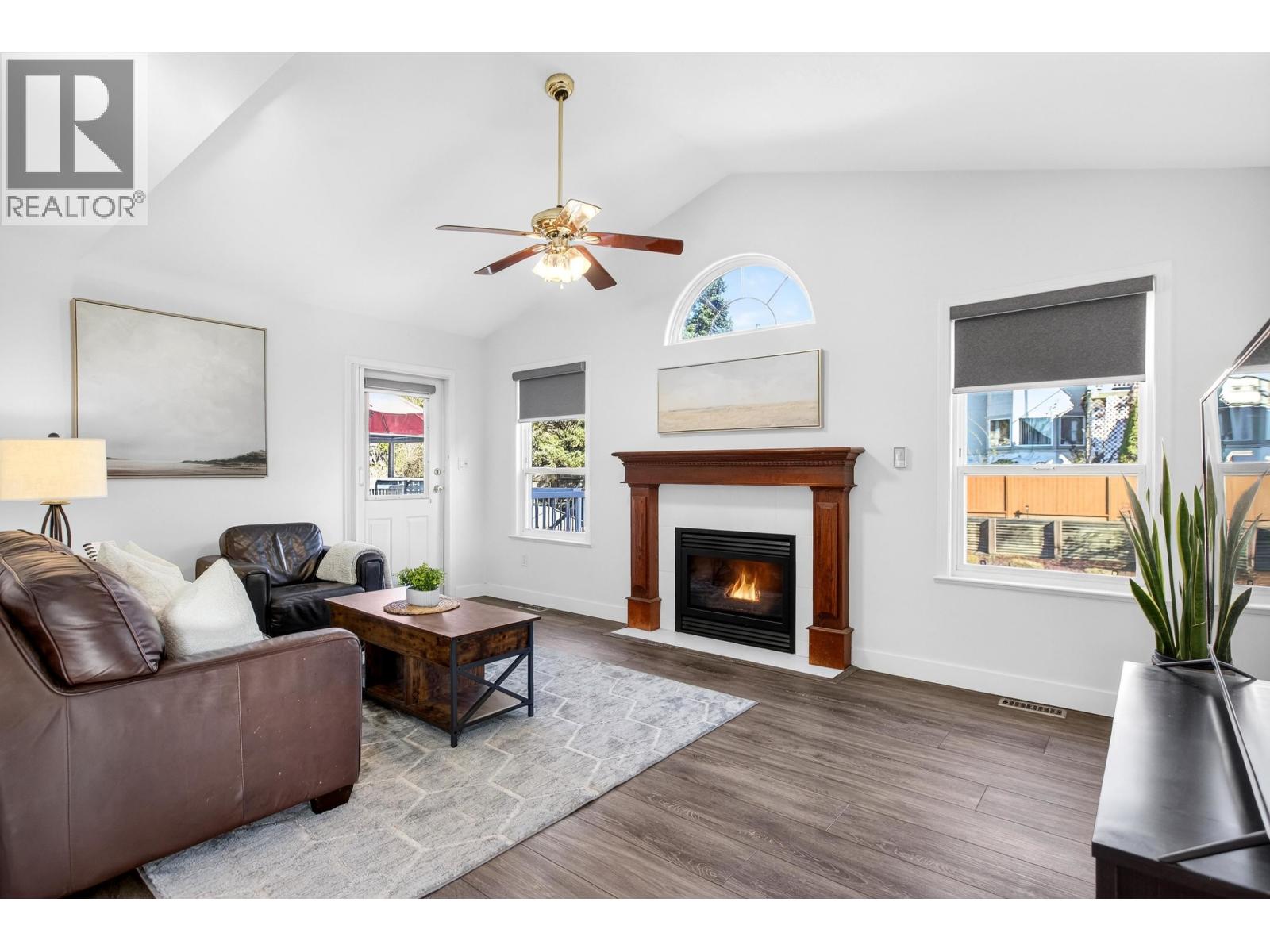 23706 Tamarack Lane, Maple Ridge, British Columbia  V2W 1B4 - Photo 10 - R3094060