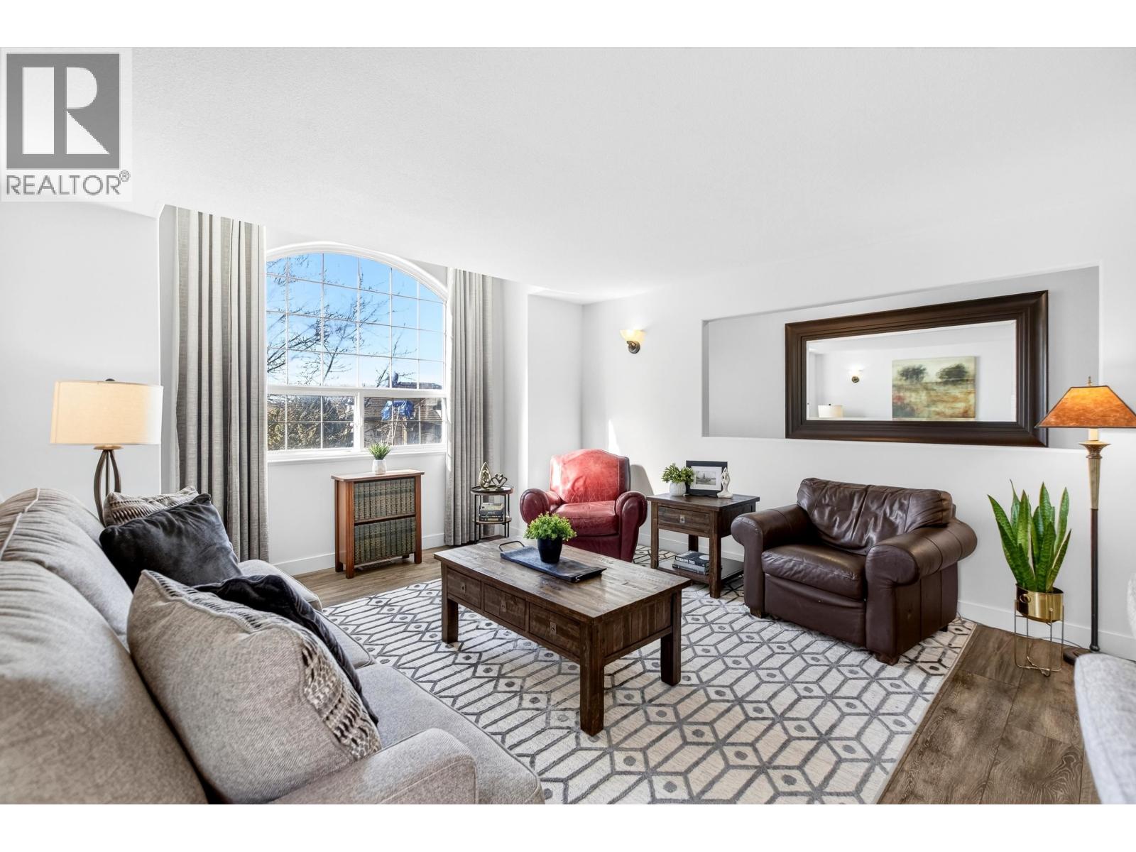 23706 Tamarack Lane, Maple Ridge, British Columbia  V2W 1B4 - Photo 6 - R3094060