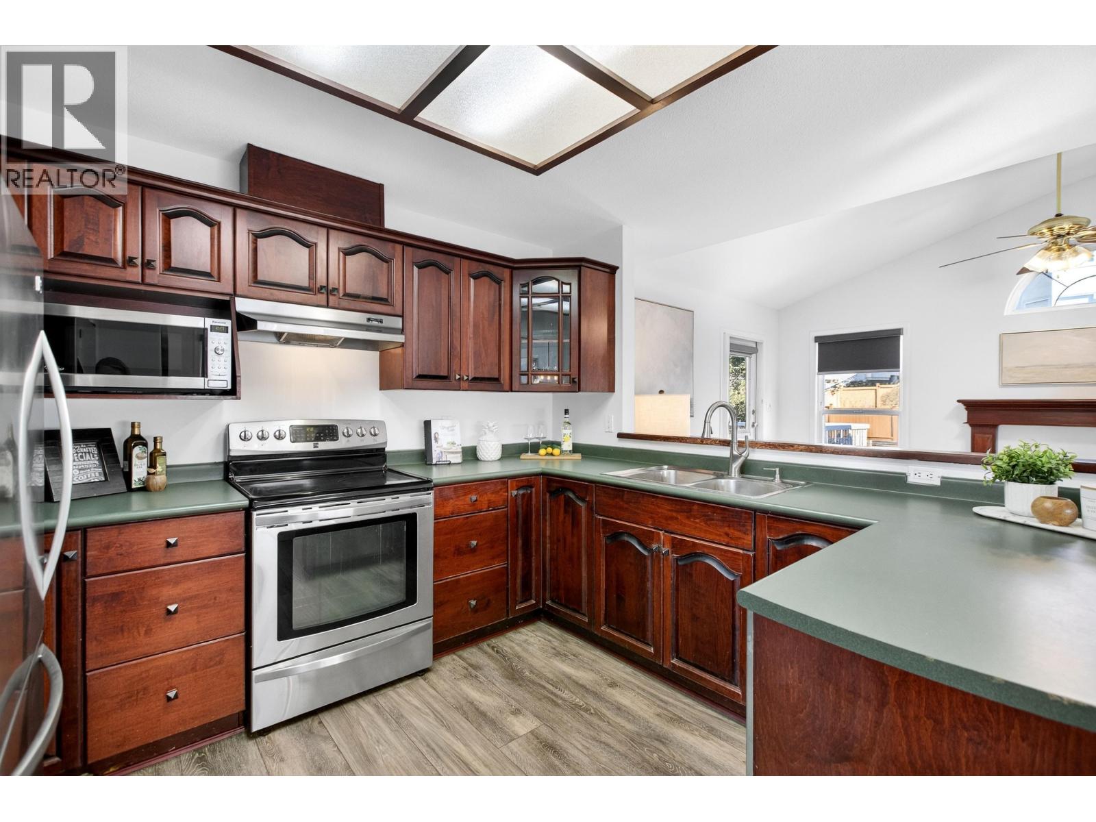 23706 Tamarack Lane, Maple Ridge, British Columbia  V2W 1B4 - Photo 8 - R3094060