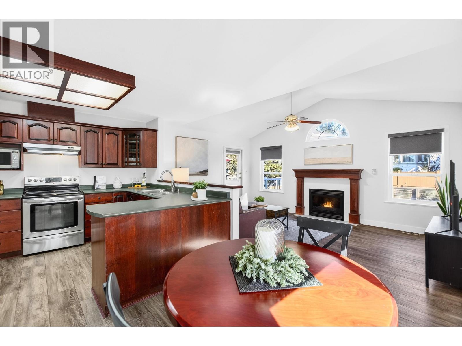 23706 Tamarack Lane, Maple Ridge, British Columbia  V2W 1B4 - Photo 9 - R3094060