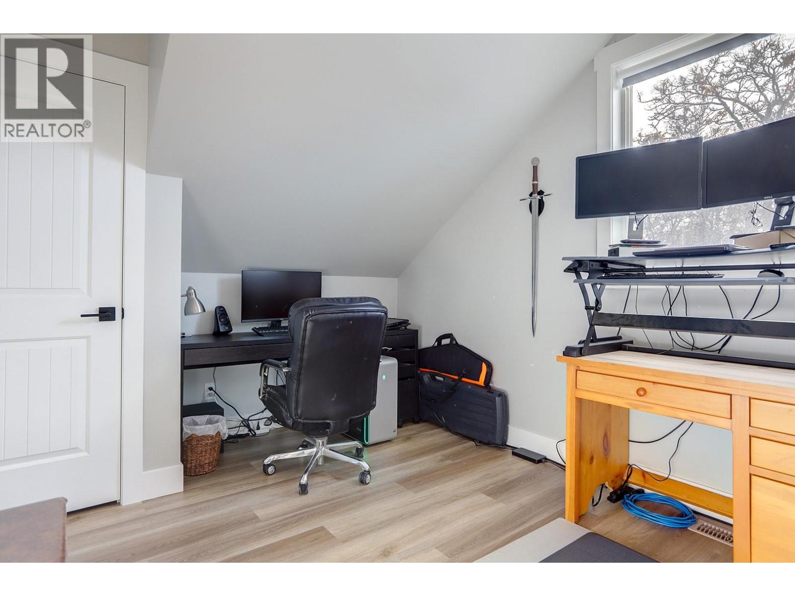 1908 39 Avenue, Vernon, British Columbia  V1T 3A8 - Photo 84 - 10375559