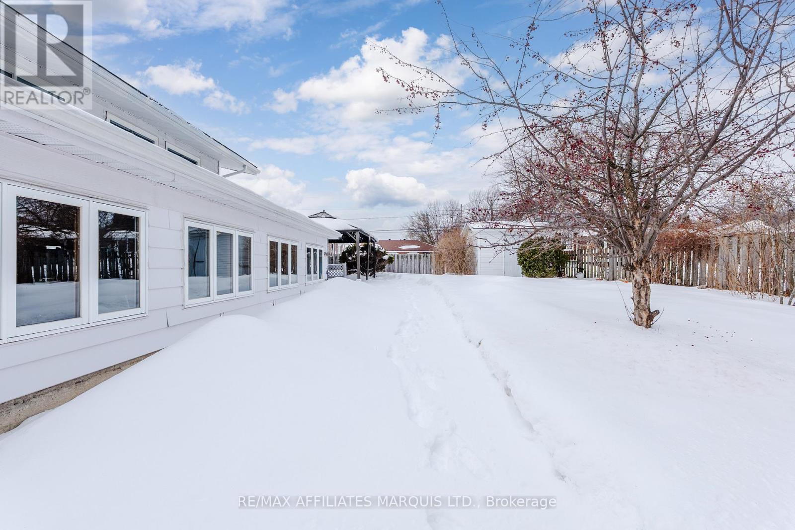 219 Pescod Avenue, Cornwall, Ontario  K6J 2H9 - Photo 37 - X12825188