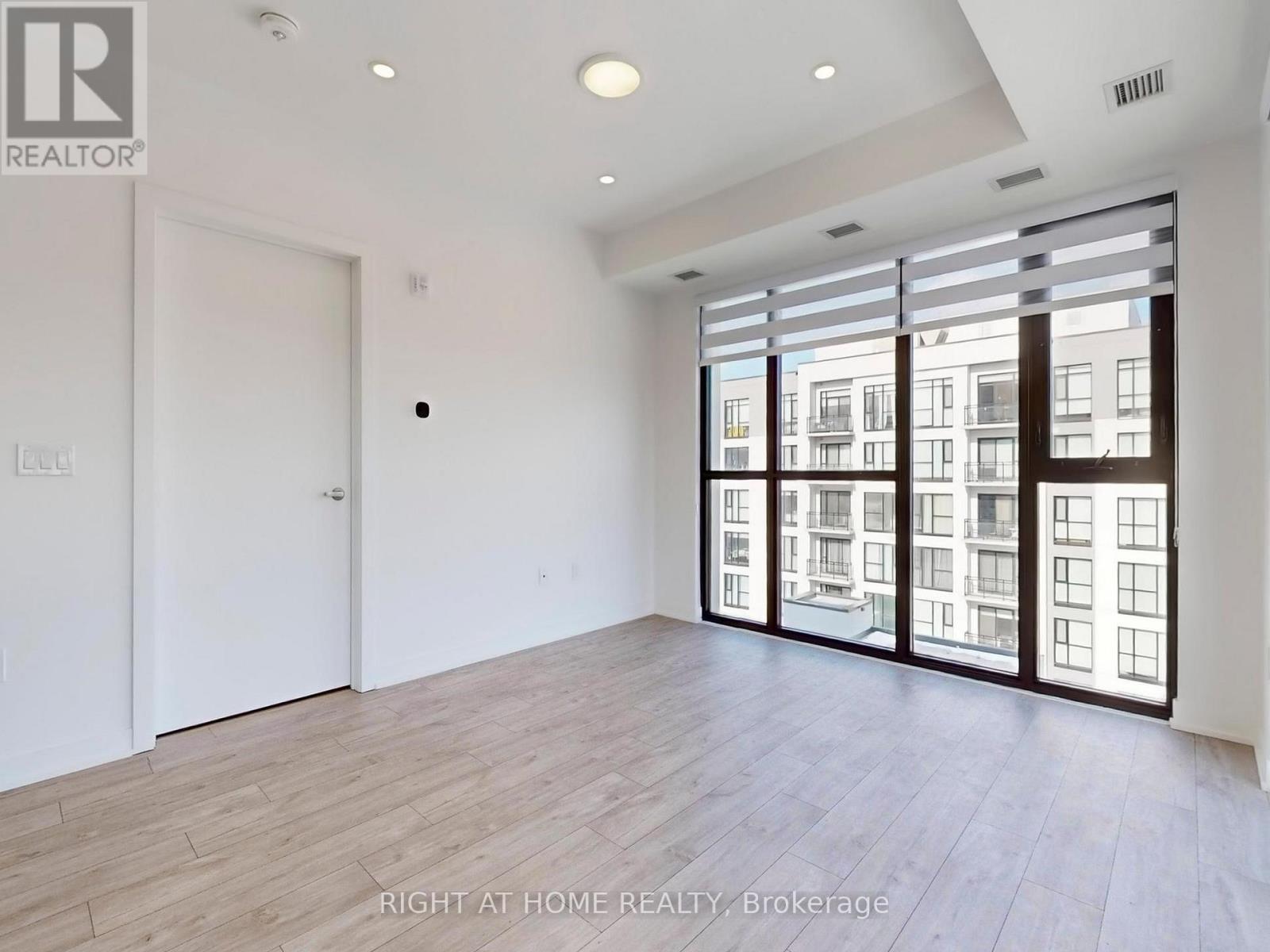 711 - 750 Whitlock Avenue, Milton, Ontario  L9E 2B4 - Photo 8 - W12825166