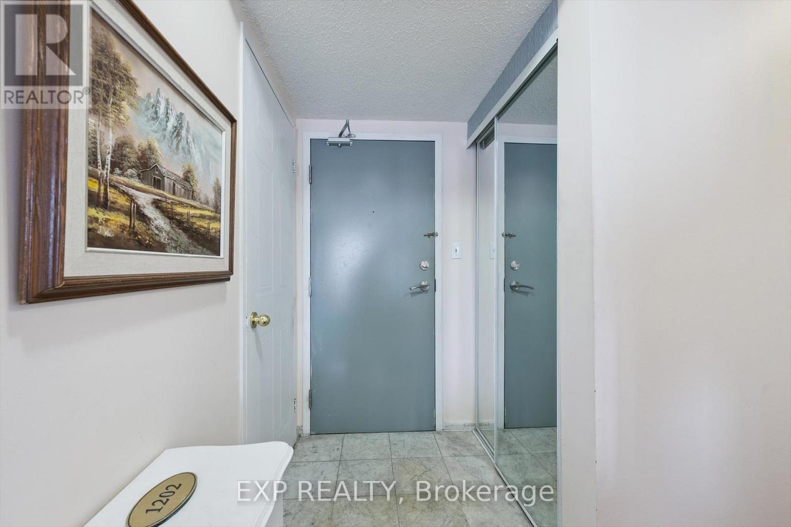 1202 - 350 Webb Drive, Mississauga, Ontario  L5B 3W4 - Photo 22 - W12825168