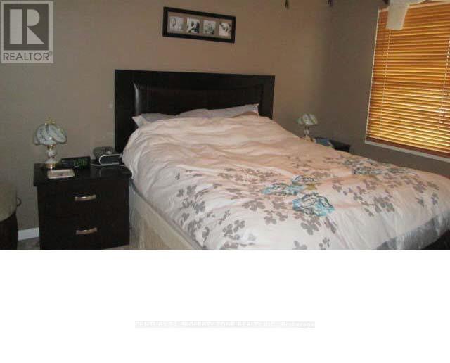 5117 Dryden Avenue N, Burlington, Ontario  L7L 6L3 - Photo 5 - W12825182