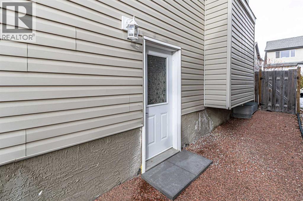 1430 Kings Heights Boulevard Se, Airdrie, Alberta  T4A 0A1 - Photo 30 - A2266274