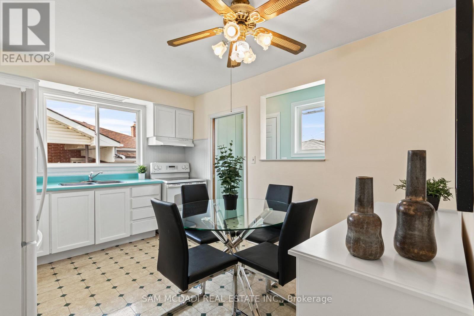 19 Secord Drive, Hamilton, Ontario  L8K 3W6 - Photo 11 - X12825156