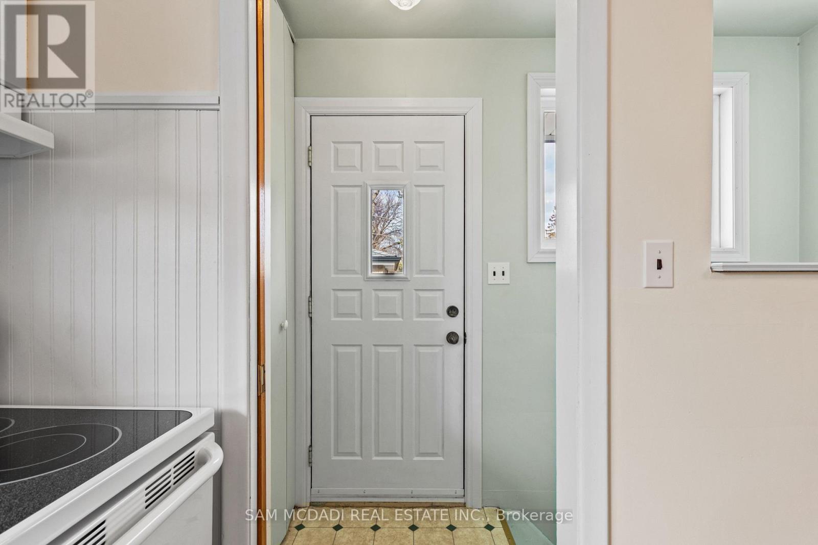 19 Secord Drive, Hamilton, Ontario  L8K 3W6 - Photo 22 - X12825156