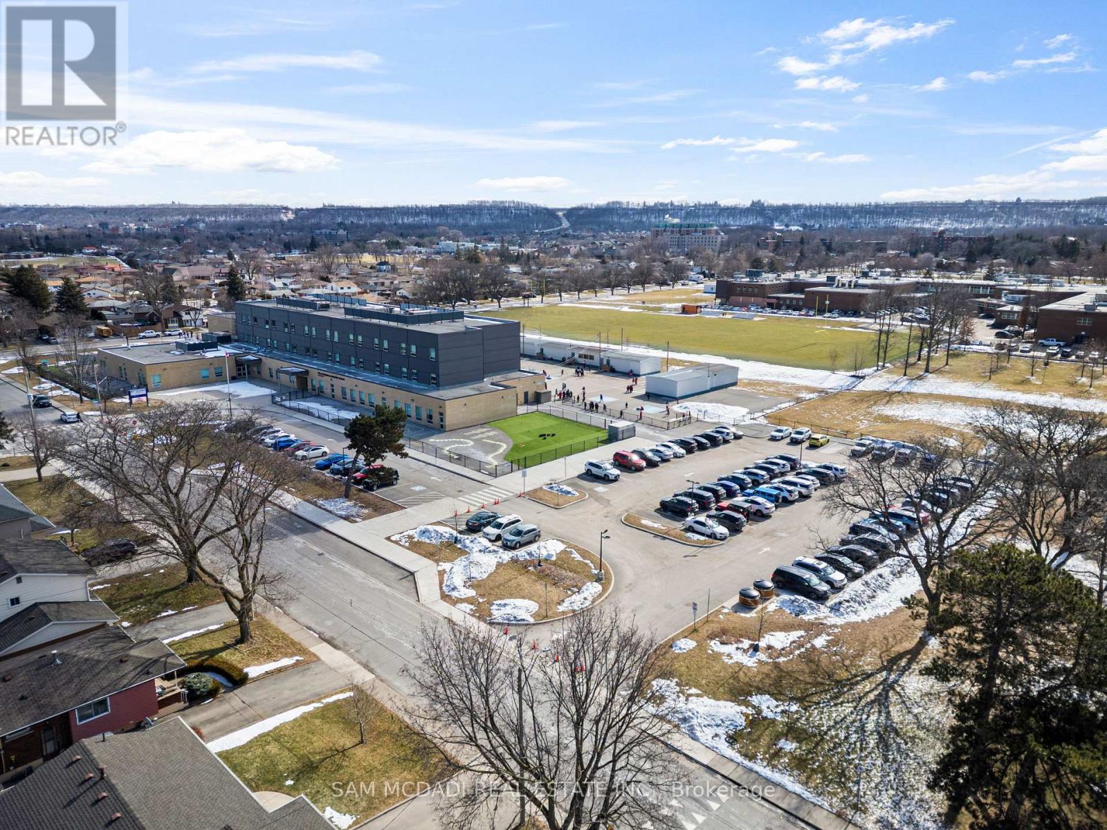 19 Secord Drive, Hamilton, Ontario  L8K 3W6 - Photo 30 - X12825156