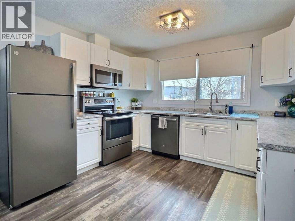 11422 96 Street, Grande Prairie, Alberta  T8V 2A5 - Photo 8 - A2284094