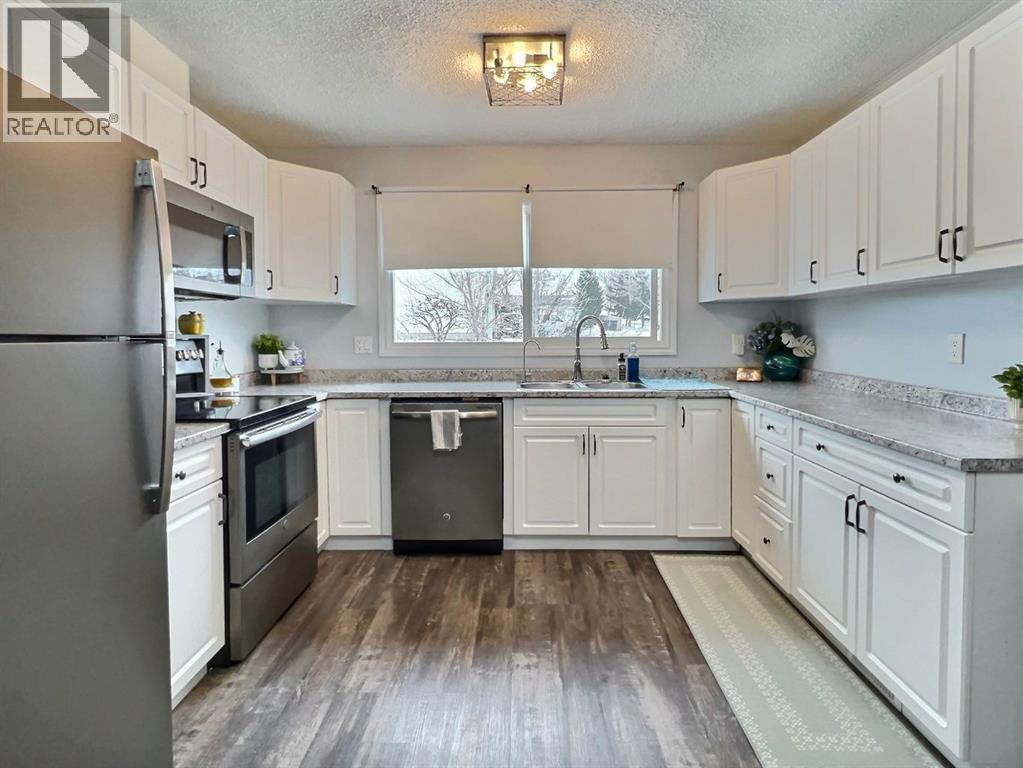 11422 96 Street, Grande Prairie, Alberta  T8V 2A5 - Photo 9 - A2284094