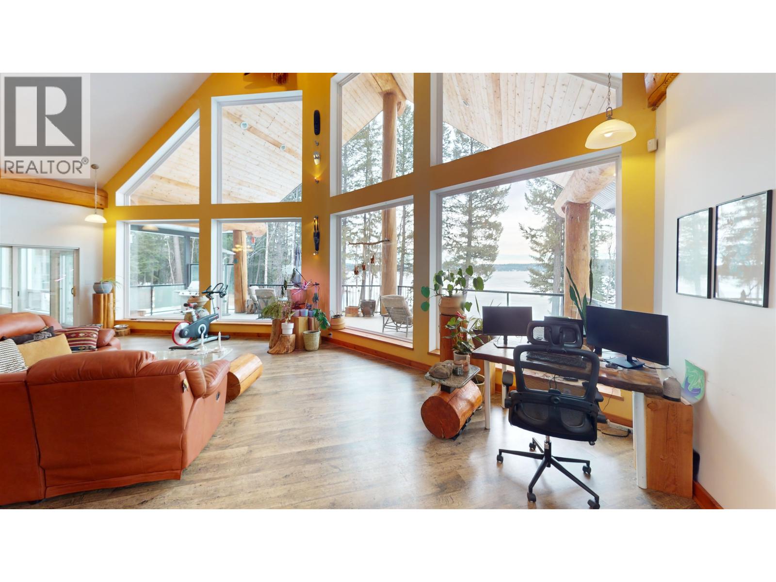 7407 Johnstone Road, Bridge Lake, British Columbia  V0K 1X2 - Photo 17 - R3094071