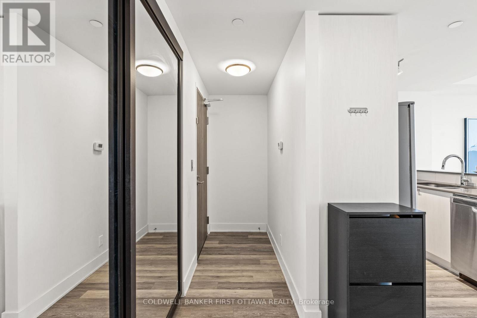 1905 - 485 Richmond Road, Ottawa, Ontario  K2A 3W9 - Photo 9 - X12825222