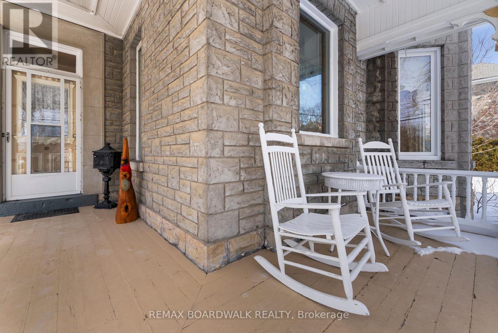 532 St Lawrence Street, North Dundas, Ontario  K0C 2K0 - Photo 3 - X12825280