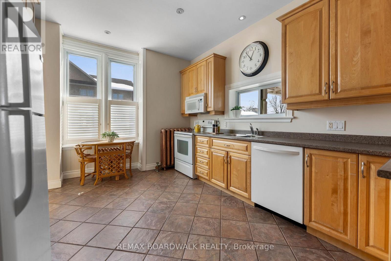 532 St Lawrence Street, North Dundas, Ontario  K0C 2K0 - Photo 8 - X12825280