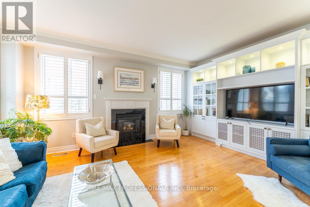 7108 Gablehurst Crescent, Mississauga, Ontario  L5W 1E7 - Photo 12 - W12822836