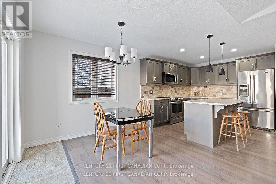 46 Westlake Drive, St. Thomas, Ontario  N5P 0C6 - Photo 18 - X12734820