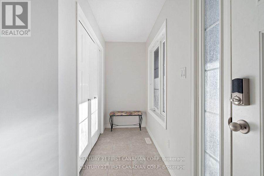 46 Westlake Drive, St. Thomas, Ontario  N5P 0C6 - Photo 5 - X12734820