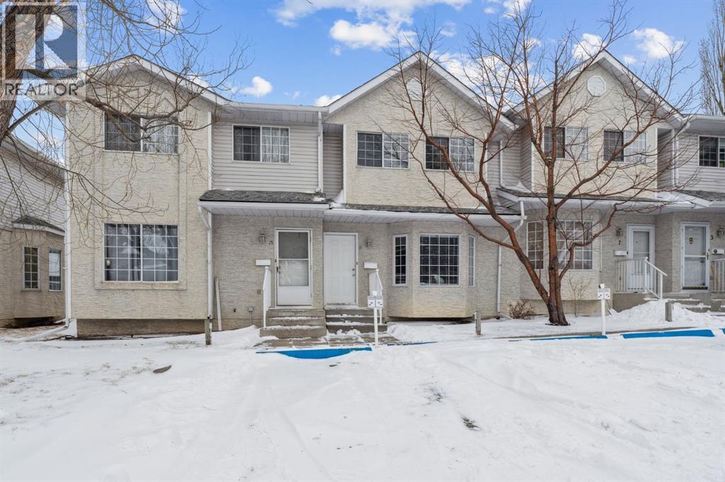 11 Bedford Manor Ne, Calgary, Alberta  T3K 4B8 - Photo 2 - A2288839