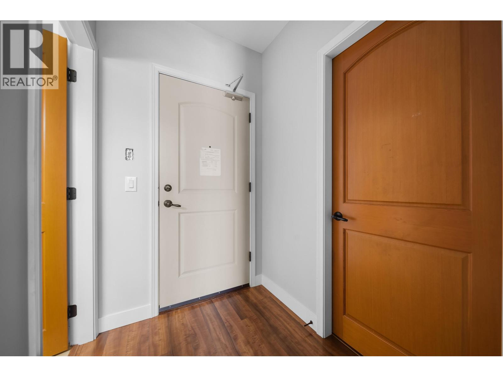 402 11935 Burnett Street, Maple Ridge, British Columbia  V2X 9A9 - Photo 8 - R3092468