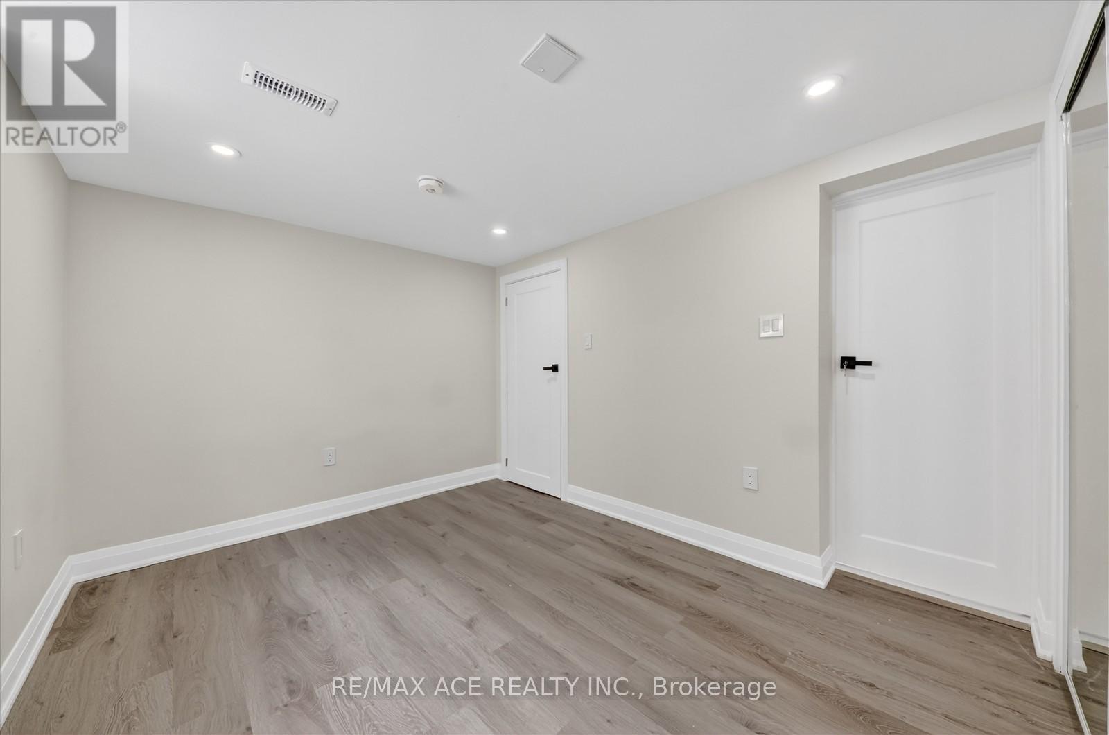 53 Sharbot Avenue, Toronto, Ontario  M1H 1Z2 - Photo 37 - E12825204