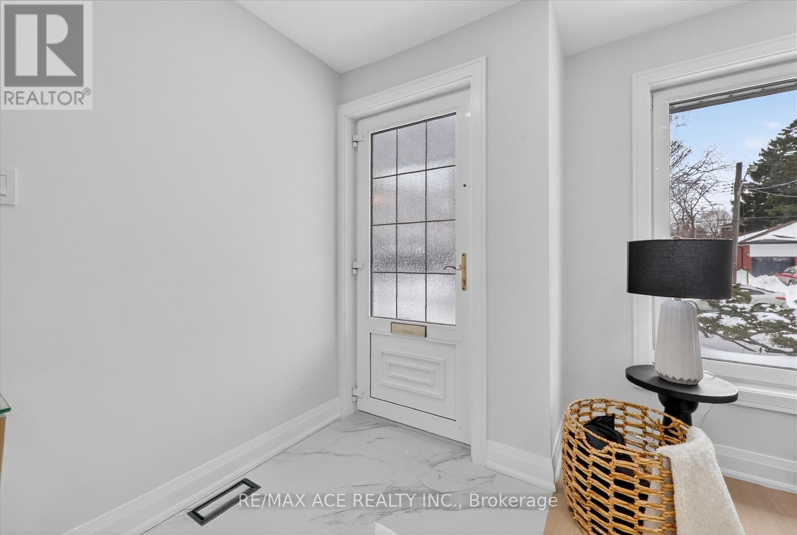 53 Sharbot Avenue, Toronto, Ontario  M1H 1Z2 - Photo 6 - E12825204