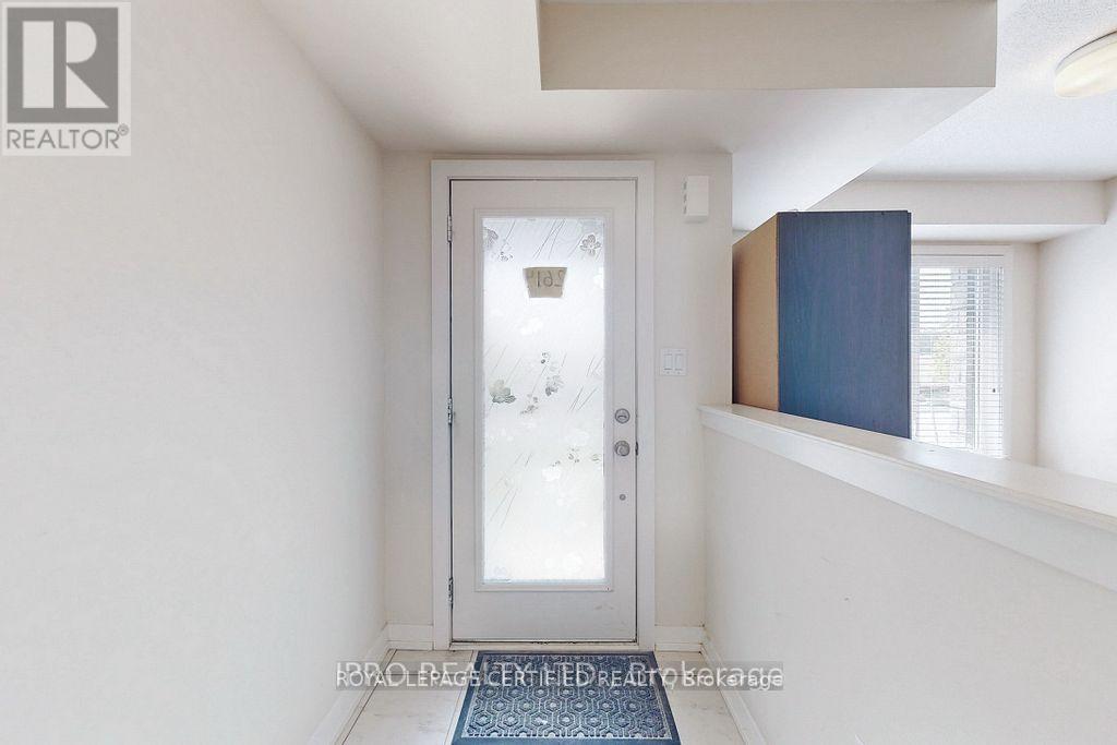 2614 Castlegate Crossing, Pickering, Ontario  L1X 0H9 - Photo 14 - E12825262