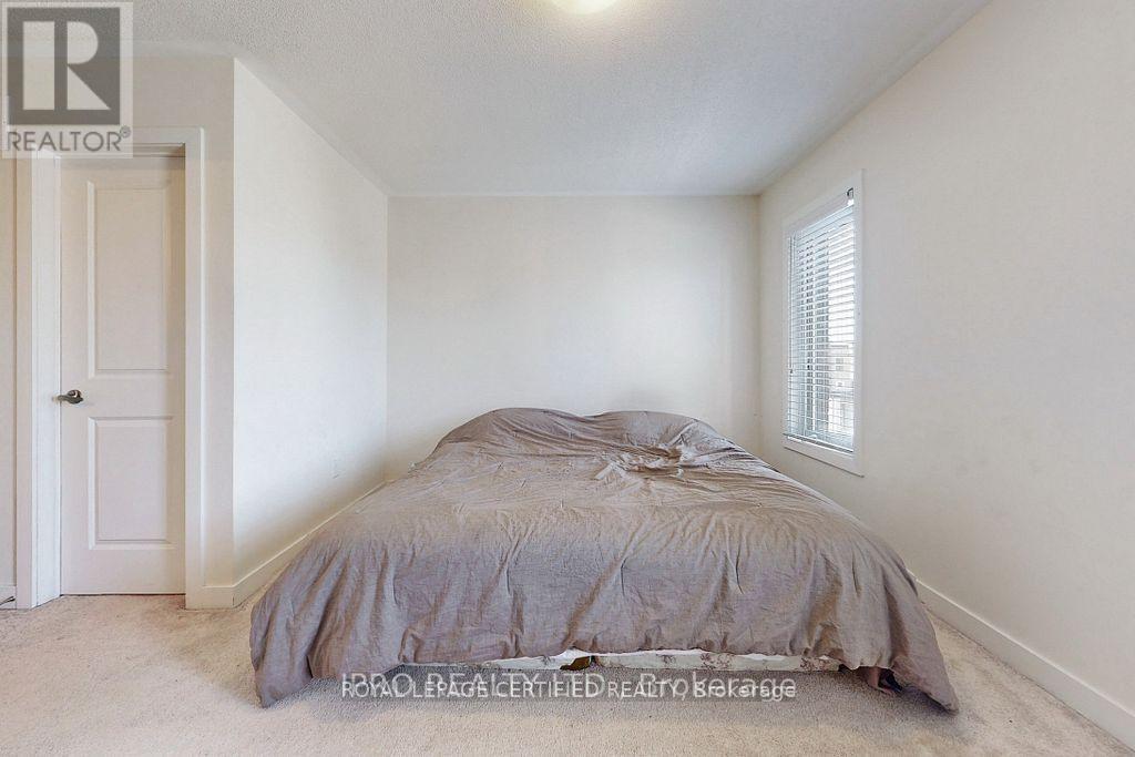 2614 Castlegate Crossing, Pickering, Ontario  L1X 0H9 - Photo 24 - E12825262