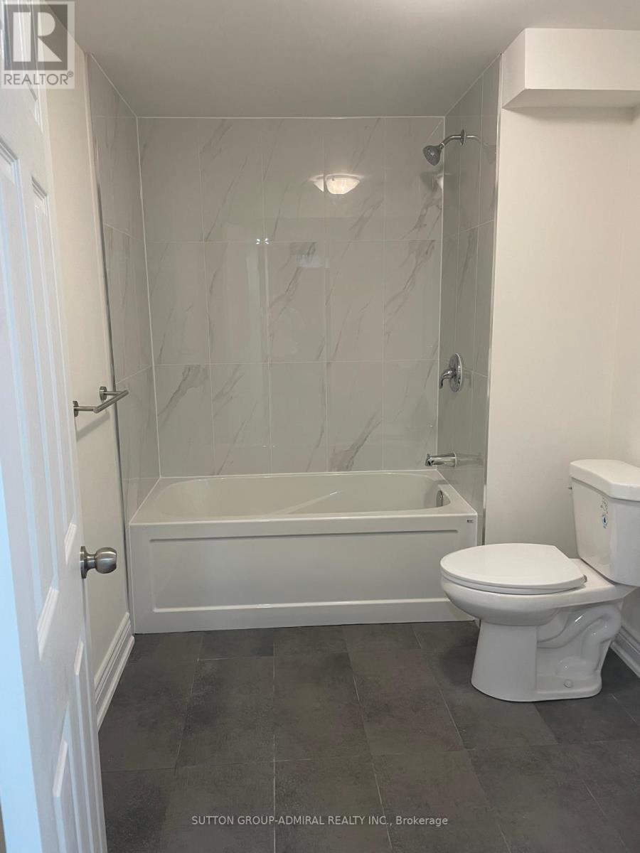 104 Marsellus Drive, Barrie (Holly), Ontario  L4N 8R7 - Photo 11 - S12825248