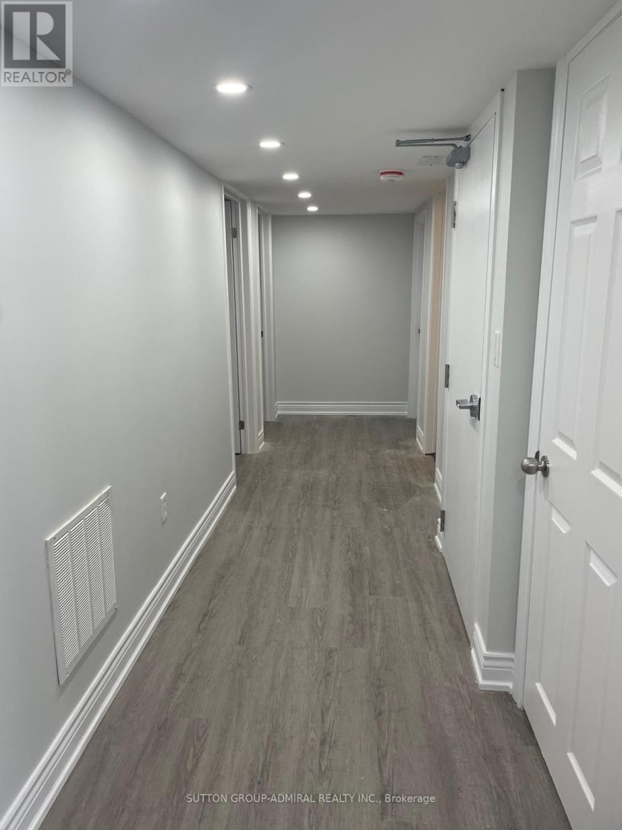 104 Marsellus Drive, Barrie (Holly), Ontario  L4N 8R7 - Photo 14 - S12825248