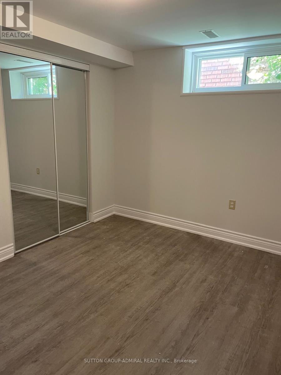 104 Marsellus Drive, Barrie (Holly), Ontario  L4N 8R7 - Photo 15 - S12825248