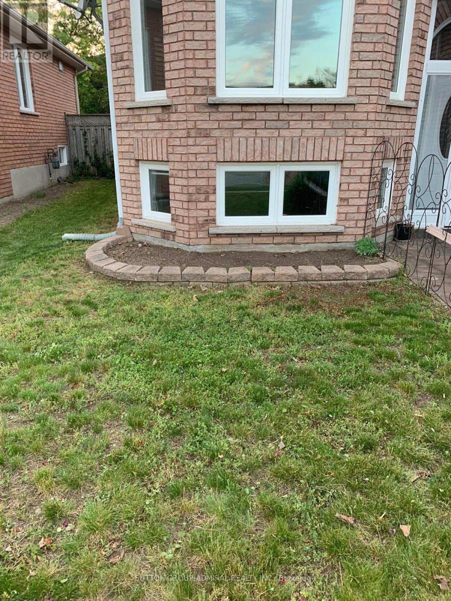 104 Marsellus Drive, Barrie (Holly), Ontario  L4N 8R7 - Photo 3 - S12825248