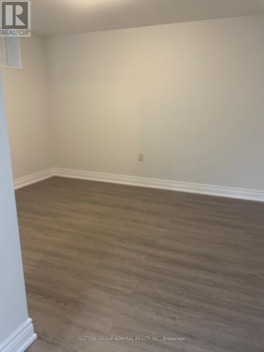 104 Marsellus Drive, Barrie (Holly), Ontario  L4N 8R7 - Photo 7 - S12825248