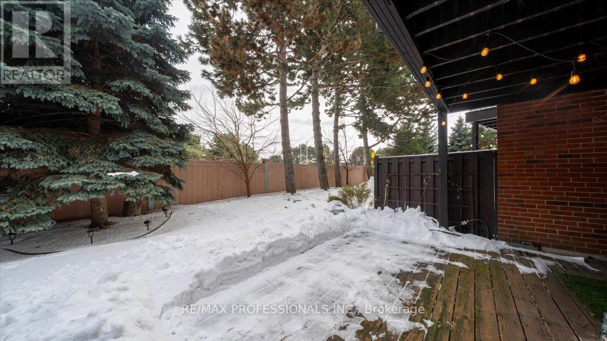 14 - 1755 Rathburn Road E, Mississauga, Ontario  L4W 2M8 - Photo 41 - W12825192